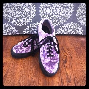 Velvet vans